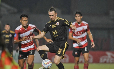 Persija Jakarta Hancur di Kandang Madura United, Thomas Doll Beri Sindiran - GenPI.co