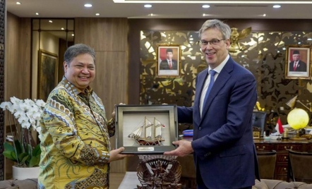 Terima Kunjungan Perpisahan Dubes Uni Eropa untuk Indonesia, Airlangga Hartarto Beri Apresiasi - GenPI.co