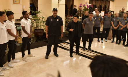 Temani Erick Thohir, Menpora Dito Beri Semangat ke Timnas Indonesia U-17 - GenPI.co