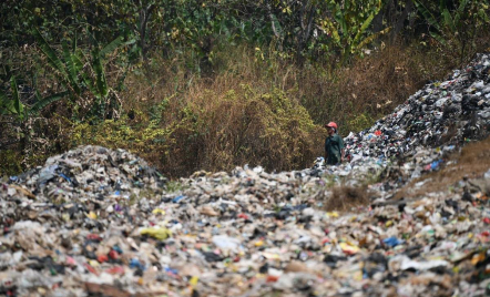 Jabar Fokus Soal Pengelolaan Sampah, Bey Machmudin: Sudah Darurat Sekali - GenPI.co