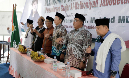 Dukung Ganjar Pranowo-Mahfud MD, Pagarwaja Beber Alasannya - GenPI.co