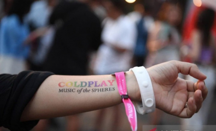 Pengembalian Gelang Coldplay: Jakarta 77 Persen, Jepang 97 Persen - GenPI.co