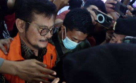 Syahrul Yasin Limpo Hanya Tersenyum saat Ditanya Pertemuan dengan Firli Bahuri - GenPI.co