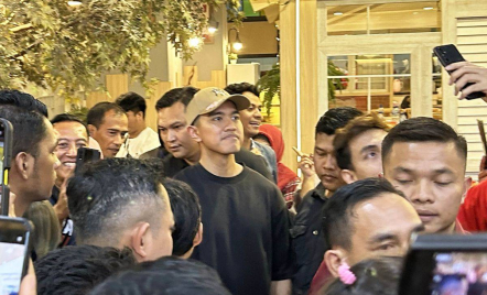 Kaesang Pangarep Tegur Ade Armando soal Politik Dinasti di Yogyakarta - GenPI.co
