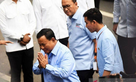 Ipang Voxpol: Prabowo Subianto Pilih Gibran Jadi Cawapres untuk Menarik Kekuasaan - GenPI.co