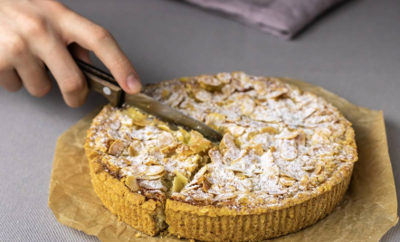 Resep Tart Kayu Manis Almond, Dessert Menggiurkan Seenak Bikinan di Bakery - GenPI.co