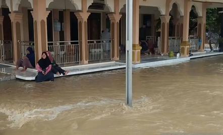 Banjir Terjang Demak, 8.170 Warga Terpaksa Mengungsi - GenPI.co