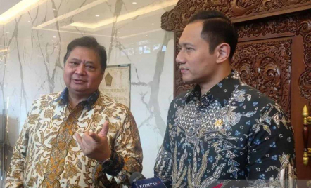 Soal Peran Jokowi dalam Pemerintahan Jika Prabowo Presiden, Golkar: Tunggu Saja - GenPI.co