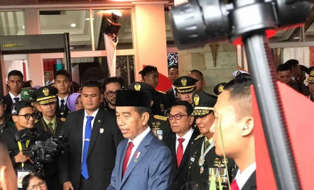 Jokowi Tepis Anggapan Kenaikan Pangkat Prabowo Subianto Bagian Transaksi Politik - GenPI.co