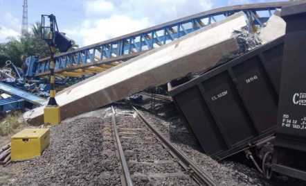 Girder Proyek Flyover Bantaian Muara Enim Ambruk, 2 Orang Meninggal - GenPI.co