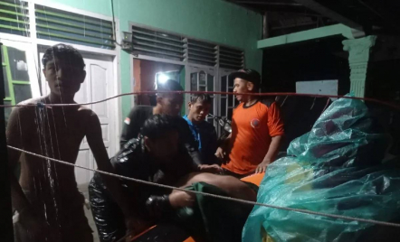 Padang Dilanda Banjir, Sekolah dan Rumah Ibadah Jadi Lokasi Pengungsian - GenPI.co