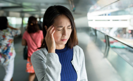 Penelitian Sebut Pijat Leher Dapat Membantu Menghentikan Nyeri Migrain - GenPI.co