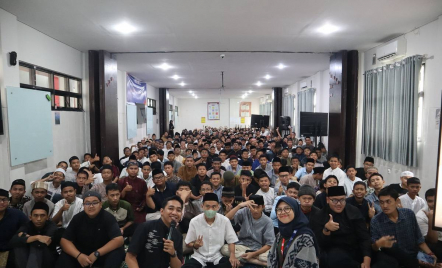 Siswa SMK Telkom Makassar Ikuti Pelatihan Awareness Literasi Digital - GenPI.co