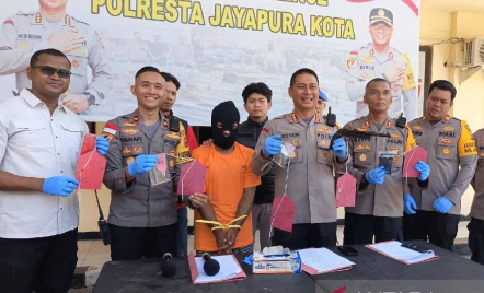 Tukar Ganja dengan Senjata Api, Seorang WNA Asal Papua Nugini Ditangkap - GenPI.co