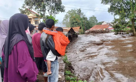 Banjir Lahar Dingin Gunung Marapi Terjang 5 Desa, Ini Kondisinya - GenPI.co