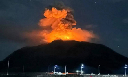 Gunung Ruang Meletus, PLN Hentikan Sementara Aliran Listrik di Pulau Tagulandang - GenPI.co