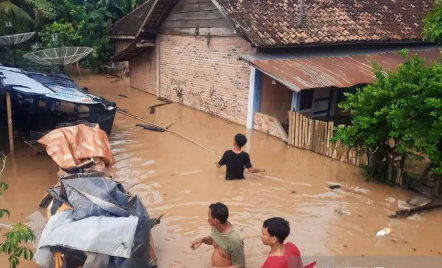 Astaga! 1.500 Rumah Warga di OKU Sumatra Selatan Terendam Banjir, Ketinggian hingga 2 Meter - GenPI.co