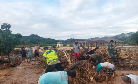 Banjir Bandang di OKU Sumsel Picu Tanah Longsor di 34 Titik, Ini Kondisinya - GenPI.co