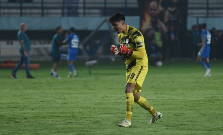 Jelang Leg Kedua, Kiper Persib Bandung Siap Hadapi Babak Tambahan hingga Adu Penalti - GenPI.co