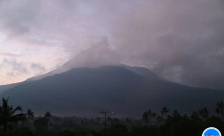 Waspada! Gunung Lewotobi Laki-Laki Erupsi 3 Kali - GenPI.co