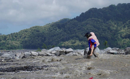 Badan Geologi Ingatkan Bahaya Awan Panas dan Aliran Lahar Gunung Semeru - GenPI.co