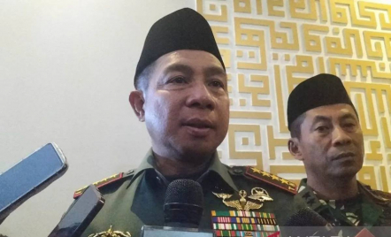 Panglima TNI Ancam Pecat Anggota yang Terlibat Judi Online - GenPI.co