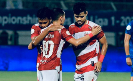 Madura United Terus Rekrut Penggawa Lokal, Pemain Asing Sabar Dulu - GenPI.co