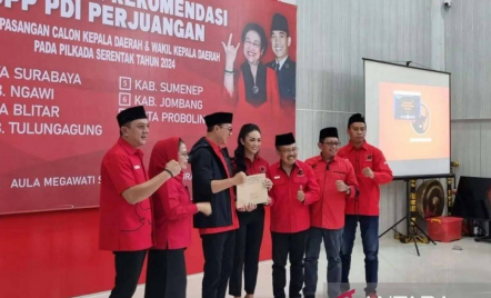 Kris Dayanti Dapat Rekomendasi dari PDIP Maju Pilkada Kota Batu 2024 - GenPI.co