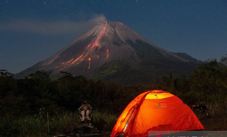 Gunung Merapi Luncurkan Guguran Lava 148 Kali ke Arah Barat Daya - GenPI.co