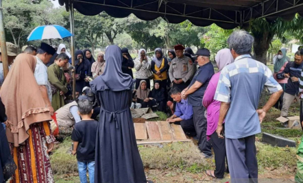 Keji! Ibu Banting Anak Kandung hingga Meninggal di Jaksel - GenPI.co