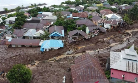 Aliran Listrik di Ternate Terputus Akibat Banjir Bandang, PLN Gerak Cepat - GenPI.co