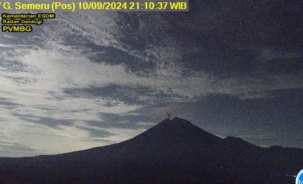 Gunung Semeru Erupsi Lagi, Tinggi Letusan 500 Meter - GenPI.co