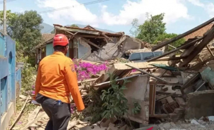 700 Rumah Warga Rusak Akibat Gempa di Bandung - GenPI.co