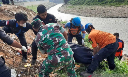 Penemuan Mayat di Kali Bekasi, 15 Orang Jadi Tersangka - GenPI.co