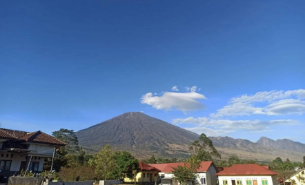 Pengumuma! Pendakian Gunung Rinjani Ditutup Mulai 1 Januari 2025 - GenPI.co