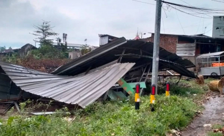 Sukabumi Dilanda 24 Kali Bencana Selama Sebulan, Mulai dari Angin Kencang hingga Banjir - GenPI.co