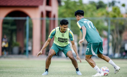 Catur dan Andre Siap Main, Persebaya Surabaya Dapat Suntikan Amunisi Jelang Lawan Persib - GenPI.co