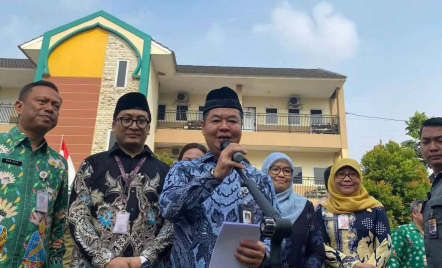 Gibran Batal Hadir di Uji Coba Makan Bergizi Gratis, Teguh: Beliau Sangat Sibuk - GenPI.co