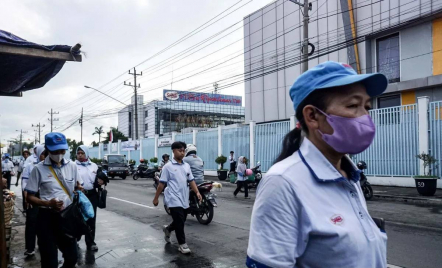 Pailit Sritex Bikin Puluhan Ribu Karyawan Terancam PHK, Menperin: Kami Akan Selamatkan - GenPI.co