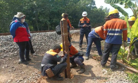 Cegah Kecelakaan di Jalur KA, KAI Tutup 269 Perlintasan Sebidang di Berbagai Daerah - GenPI.co