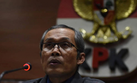 Alexander Marwata Gugat Aturan Larangan Pimpinan KPK Bertemu Tersangka - GenPI.co