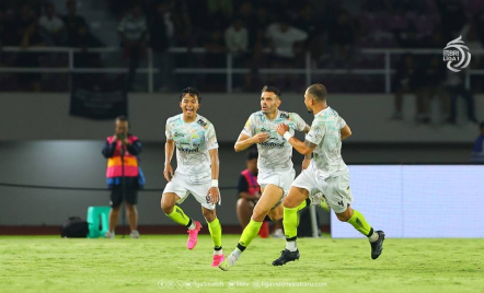 12 Laga Tak Terkalahkan, Bojan Hodak Bangga Performa Persib Bandung - GenPI.co