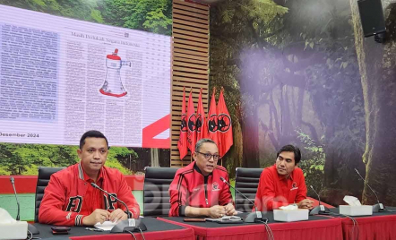 Narasi Jokowi Hendak Obok-obok PDIP, Deddy Sitorus: Kami Tidak Akan Bantah - GenPI.co