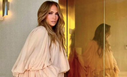 Cerai, Jennifer Lopez Simpan Cincin Tunangan dari Ben Affleck - GenPI.co