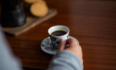 Minum Kopi di Pagi Hari Baik bagi Kesehatan, Begini Penjelasan Pakar - GenPI.co