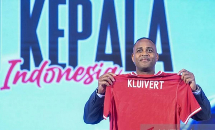 Lawan Australia dan Bahrain, Kluivert Pasang Target 4 Poin - GenPI.co