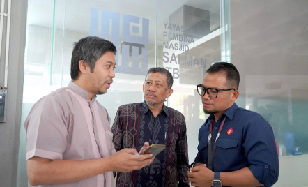 Telkomsel Berikan CSR Pengembangan Ekosistem Digital Salman ITB - GenPI.co