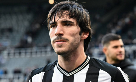 Diincar Juventus, Sandro Tonali Tidak Akan Pulang ke Italia - GenPI.co