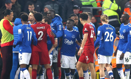 Laga Everton vs Liverpool Sangat Krusial untuk Perebutan Gelar Juara - GenPI.co