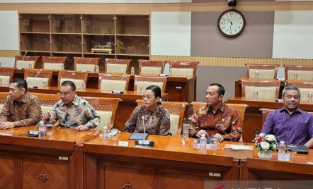 Sri Mulyani Tegaskan Efisiensi PTN Hanya di MICE, UKT Tak Boleh Naik! - GenPI.co